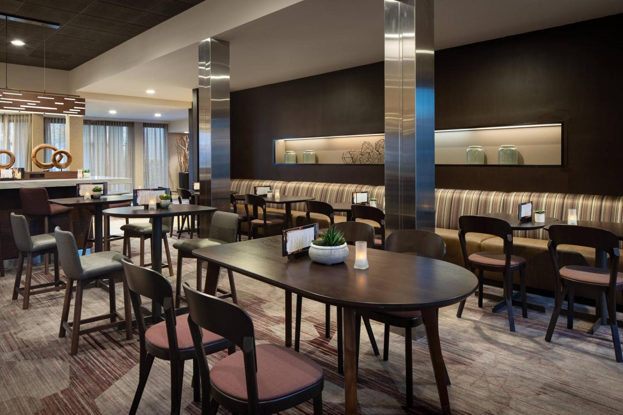 Courtyard By Marriott San Francisco Airport Hotel Сан Бруно Екстериор снимка