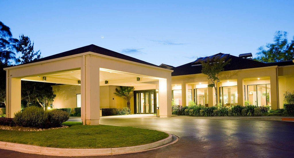 Courtyard By Marriott San Francisco Airport Hotel Сан Бруно Екстериор снимка